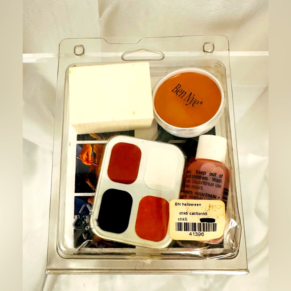 Ben Nye Cat/Lion Professional Washable & Non Toxic Make-Up & Instructions. NIB - Picture 3 of 3